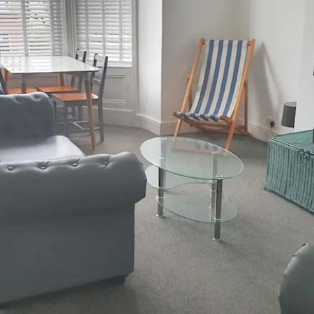 Orme View Dog Friendly Apartment Llandudno Luaran gambar