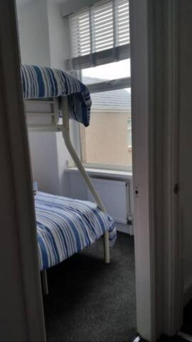 Orme View Dog Friendly Apartment Llandudno Luaran gambar